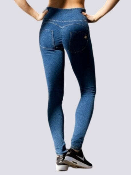 Ergonomiset ja Istuvat Jeggingsit