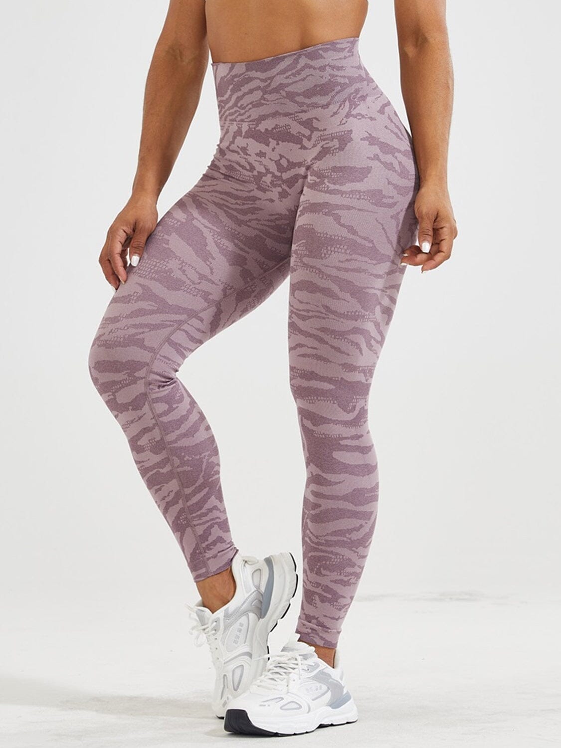 Modernit Leggingsit – urheileggingsit