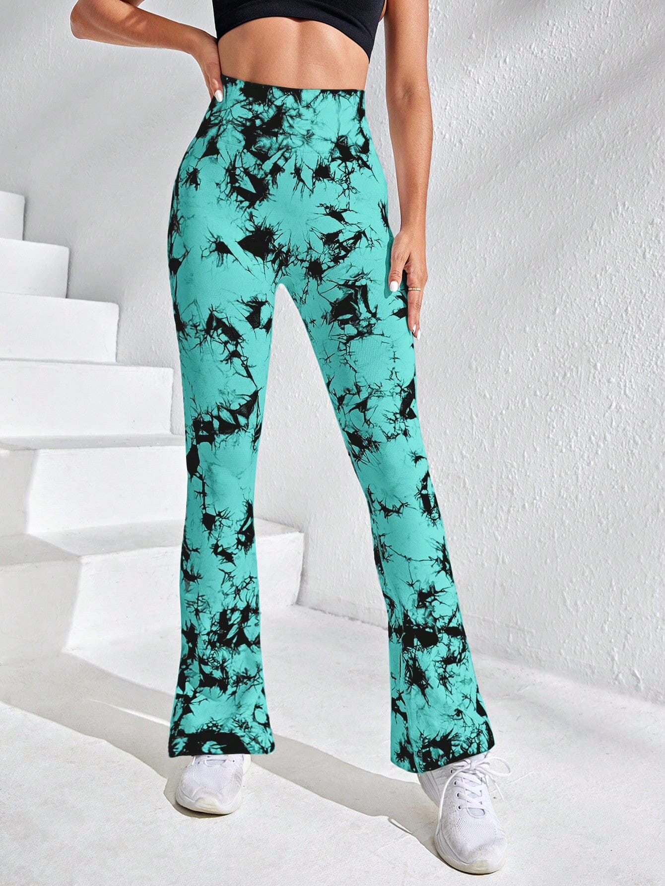 Muotoilevat Leggingsit | Muodikkaat leggingsit