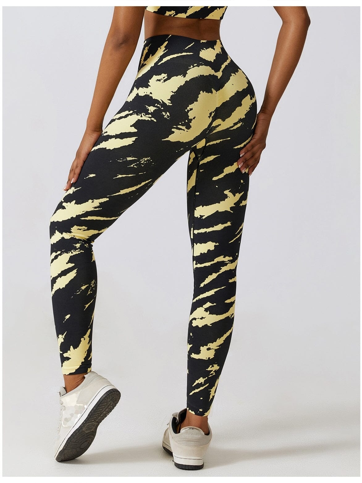 Näyttävät Leggingsit | Muotoilevat leggingsit