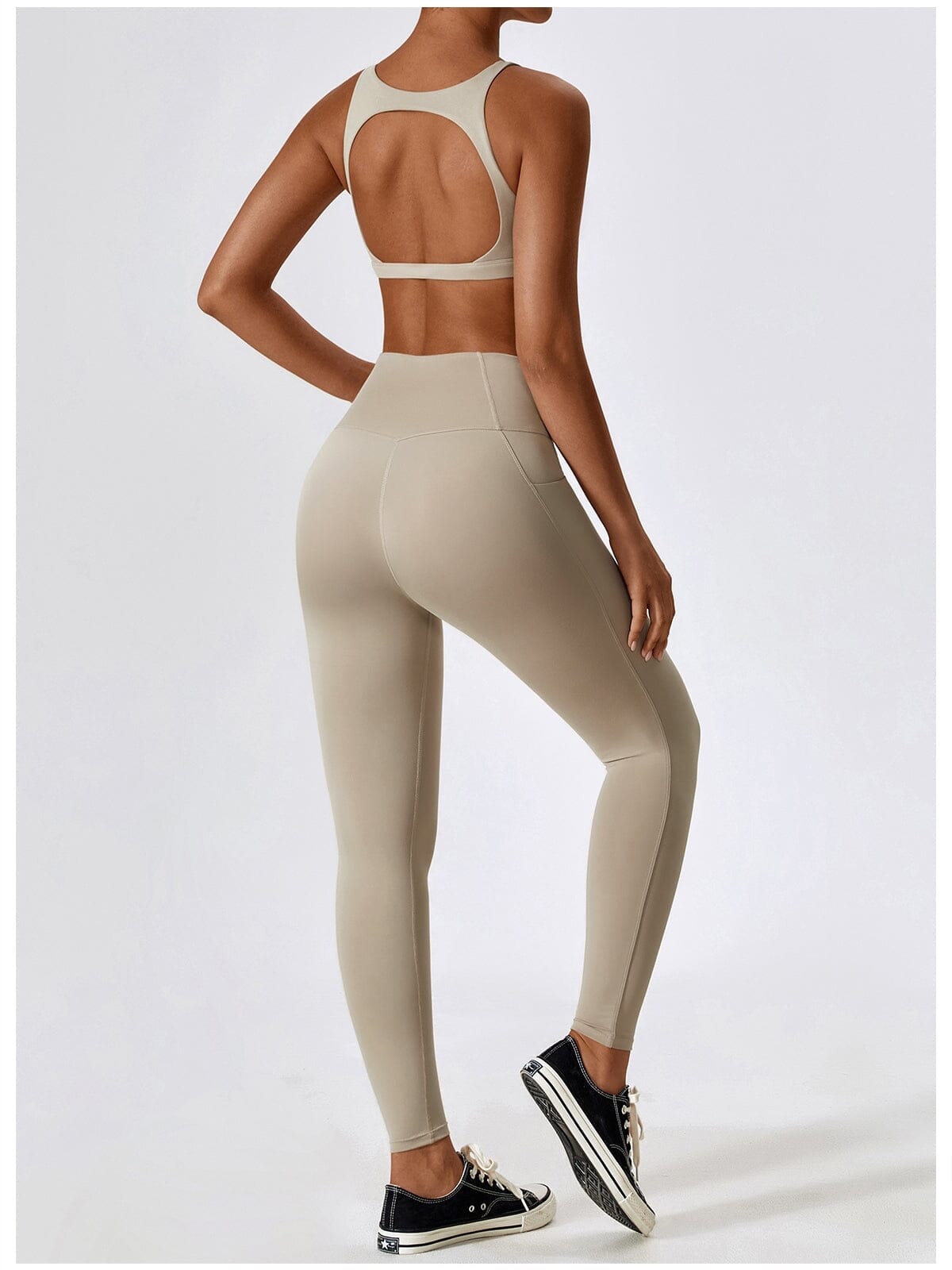 Naisille Suunnitellut Leggingsit Tyylitietoisille Naisille