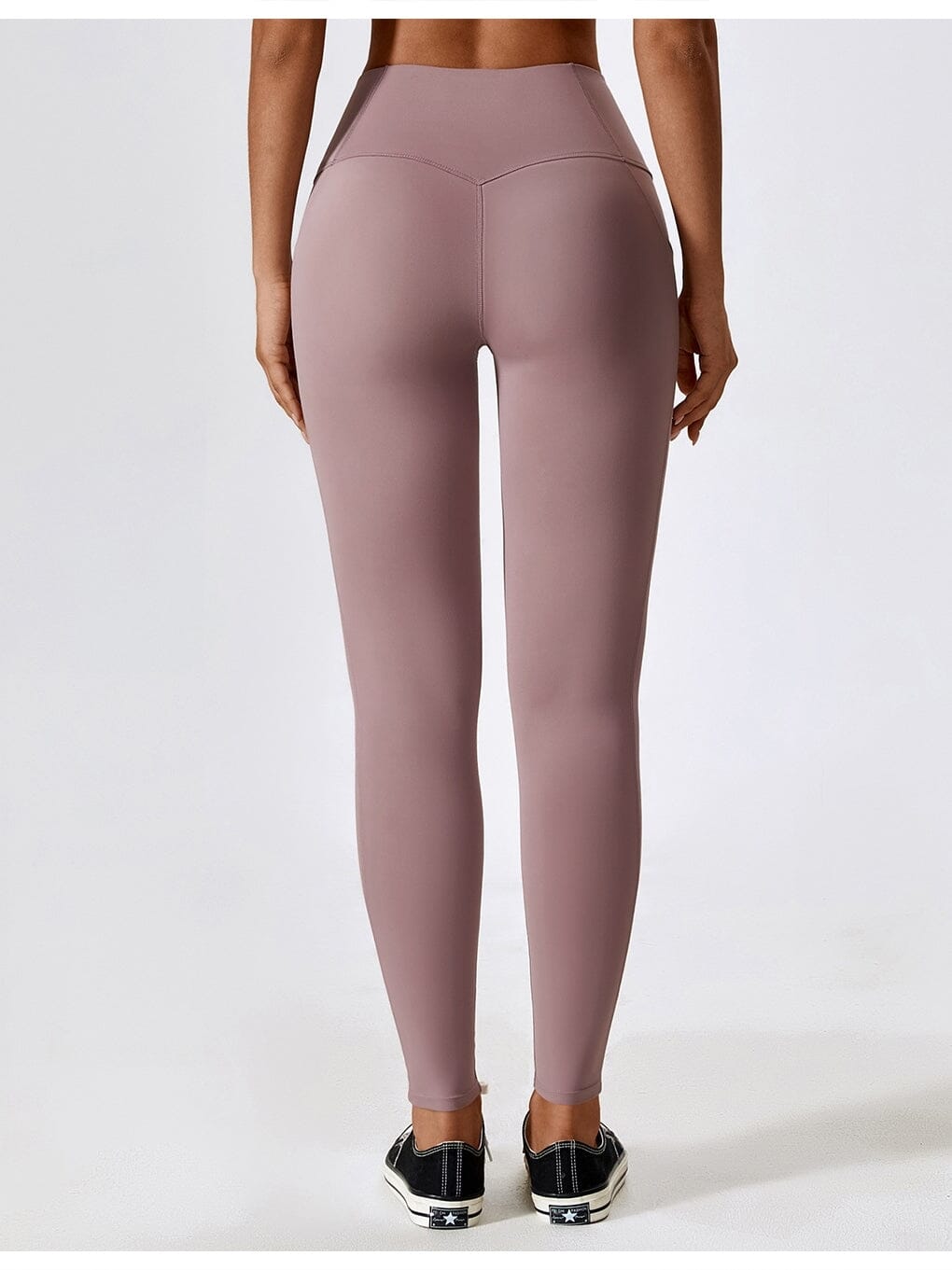 Naisille Suunnitellut Leggingsit Tyylitietoisille Naisille