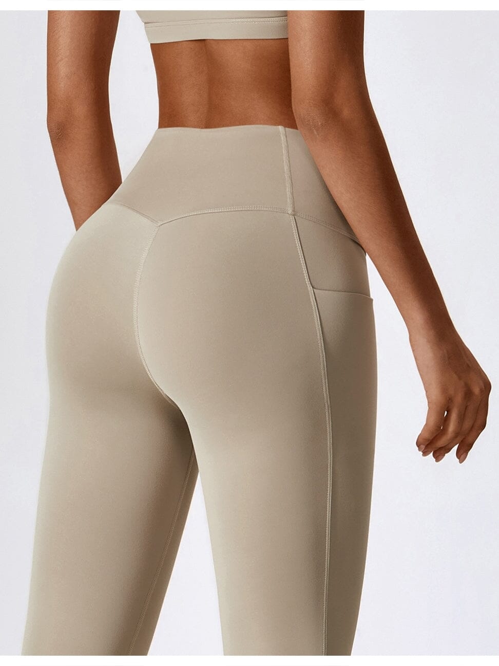 Naisille Suunnitellut Leggingsit Tyylitietoisille Naisille