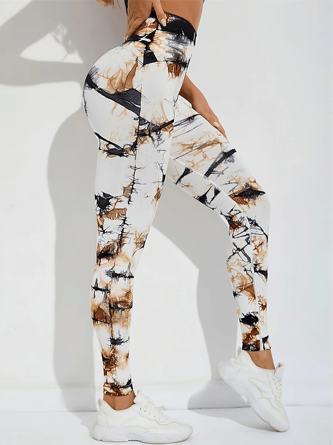 Vartaloa Muotoilevat Leggingsit – muodikkaat leggingsit