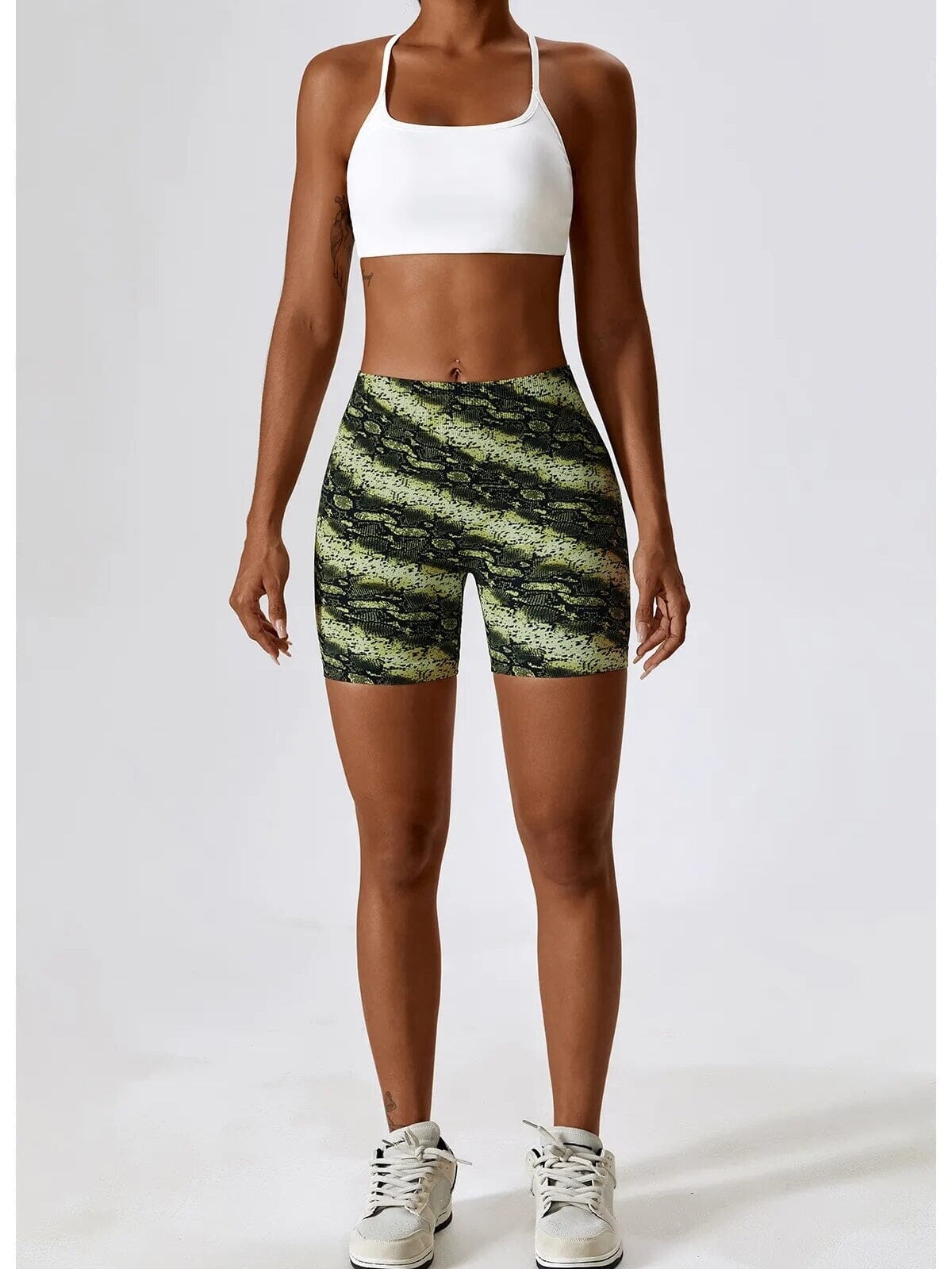 Short Sport Moulant Serpent (Push Up) Shorts Helanke-Srbija.com sa Vert 