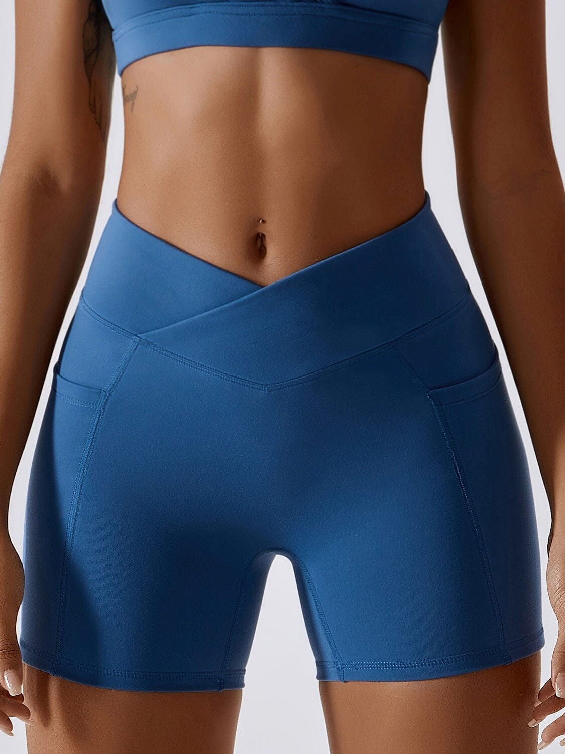 Short Sport Push Up Poches Latérales Shorts Helanke-Srbija.com sa Bleu 