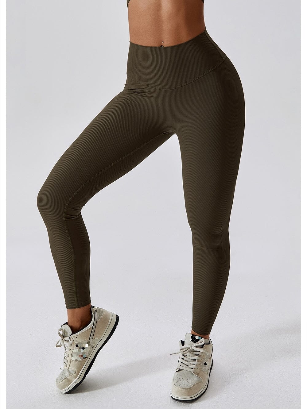 Pitkät resorit push up sportleggingsit