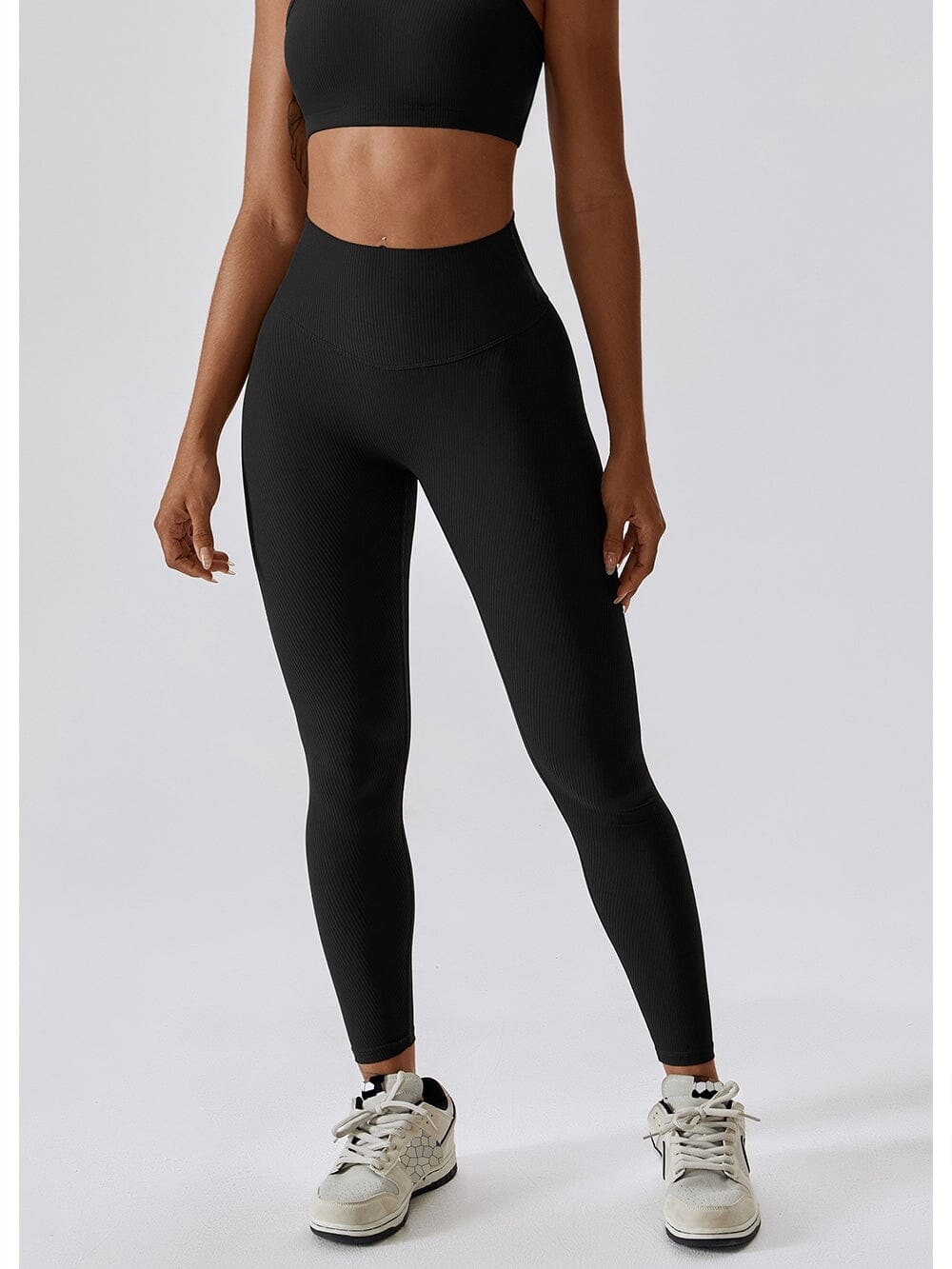 Pitkät resorit push up sportleggingsit